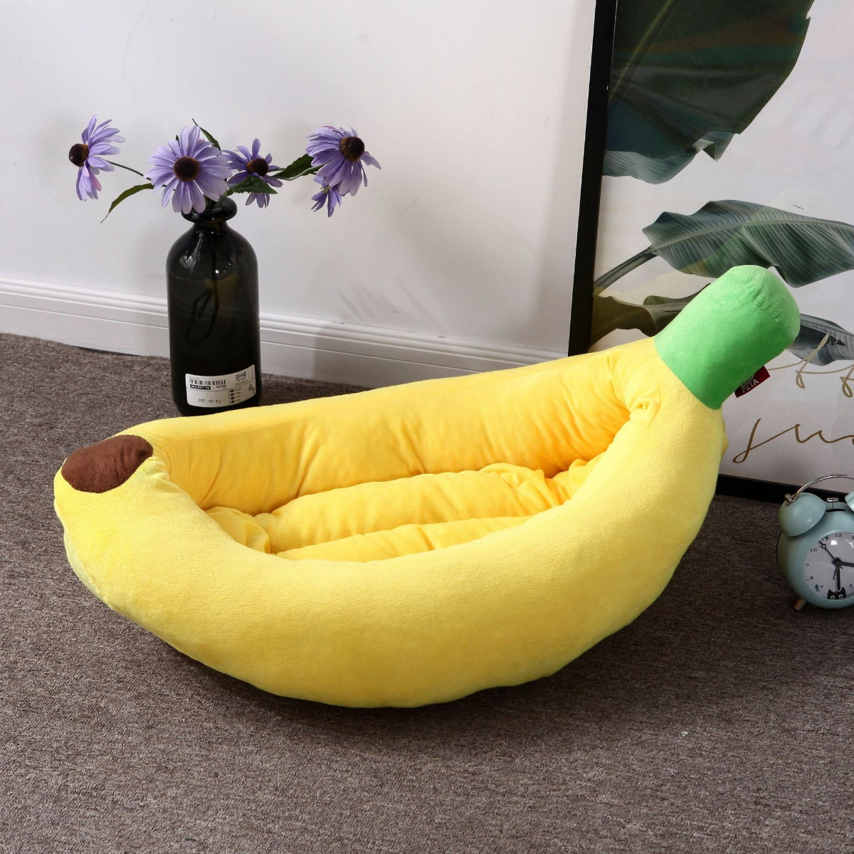 Removable and washable cartoon banana dog bed cat bed small dog four seasons available